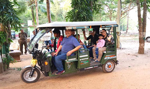 tourist at Nuanai Nature Camp