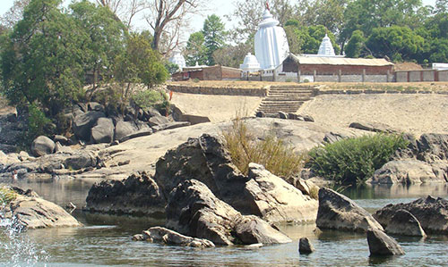 bank of Hirakud Dam